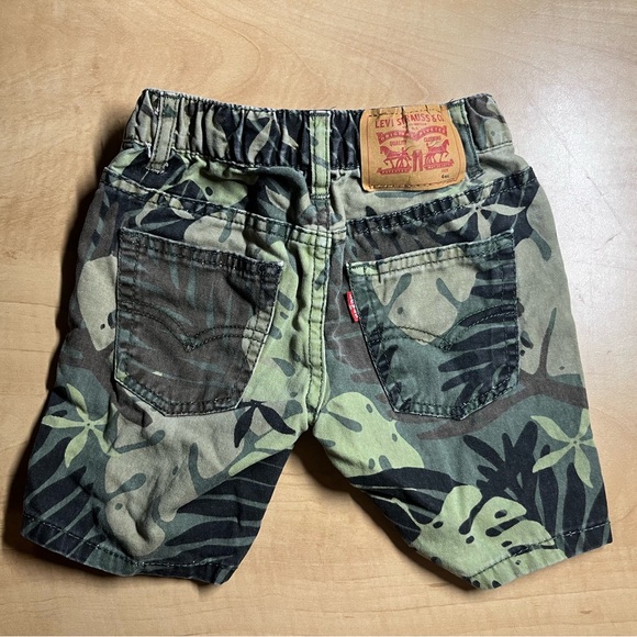 Levis Boy’s Toddler Camouflage Tropical Pull On Elastic Waist Bermuda Size 4T - Picture 5 of 6